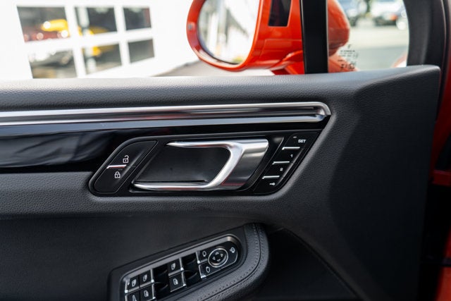 2024 Porsche Macan AWD