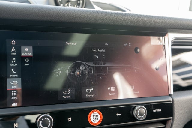 2024 Porsche Macan AWD