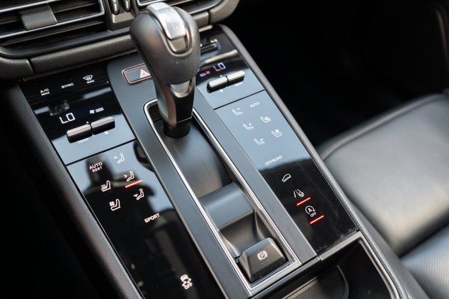 2024 Porsche Macan AWD