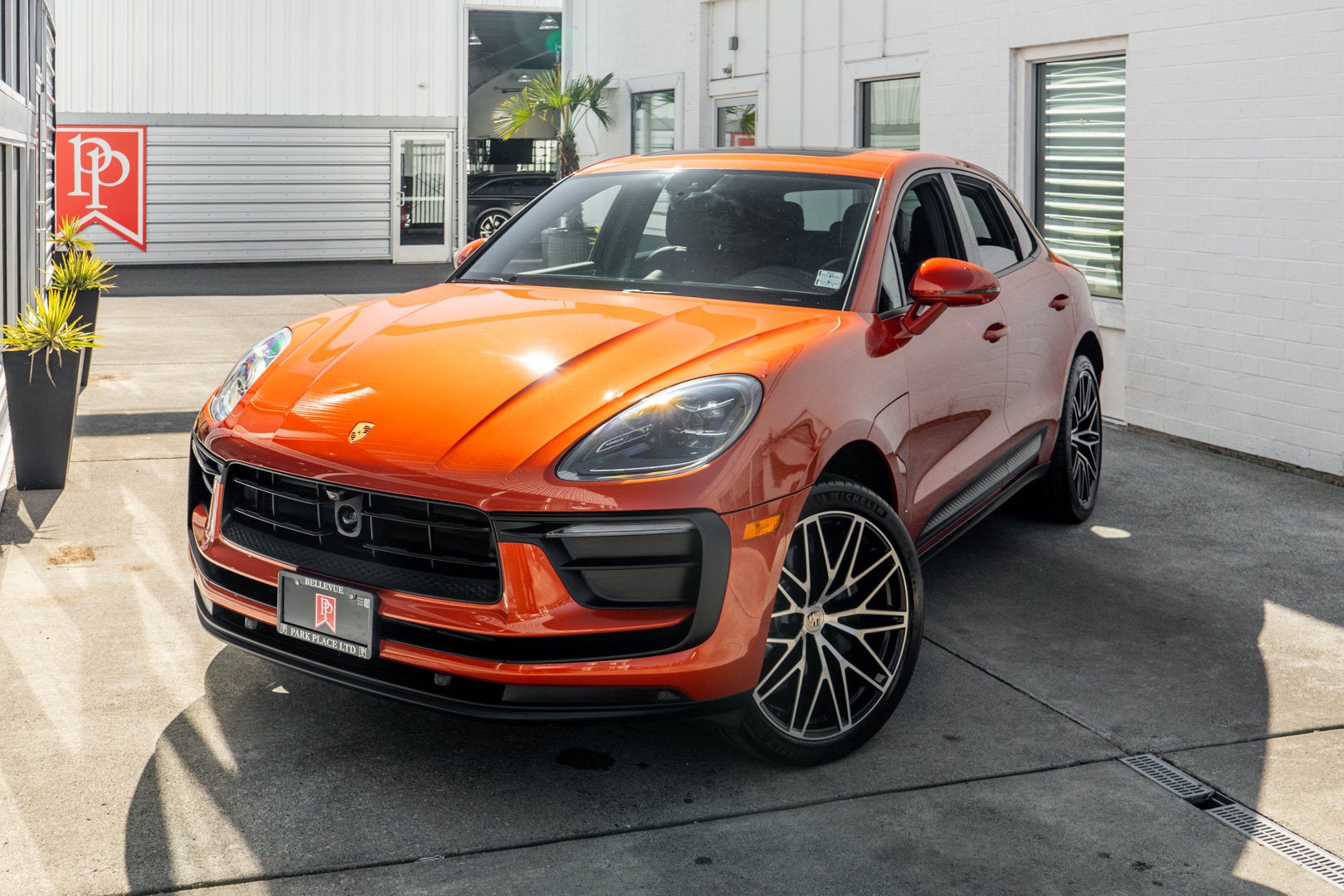 2024 Porsche Macan AWD