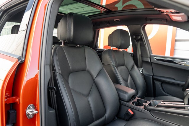 2024 Porsche Macan AWD