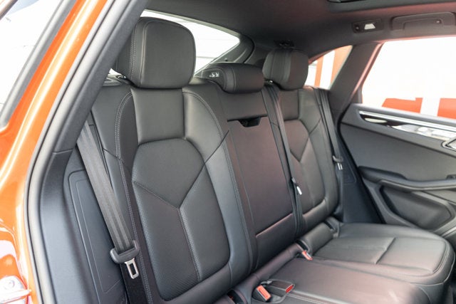 2024 Porsche Macan AWD