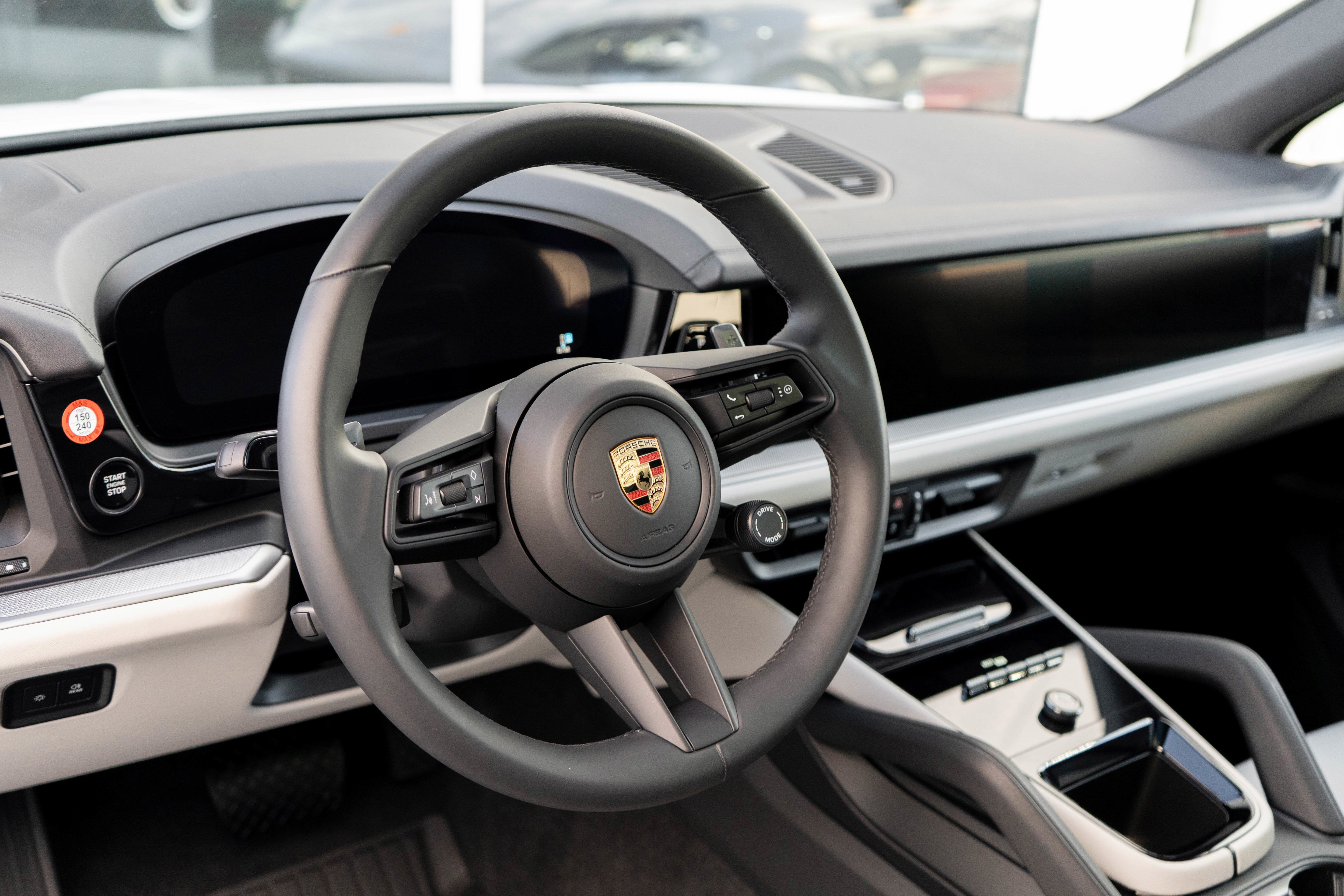 2024 Porsche Cayenne AWD