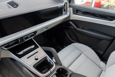 2024 Porsche Cayenne AWD