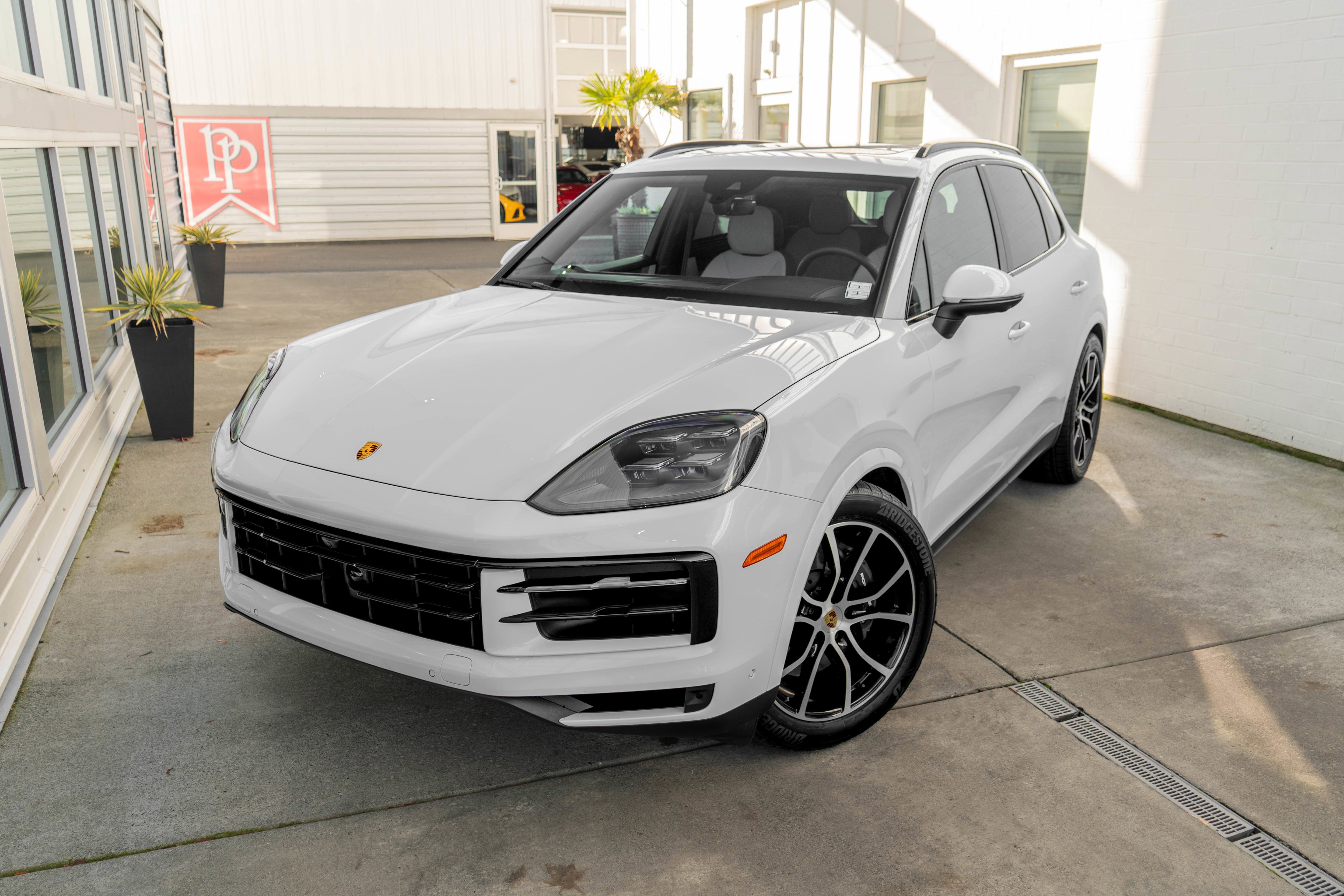 2024 Porsche Cayenne AWD