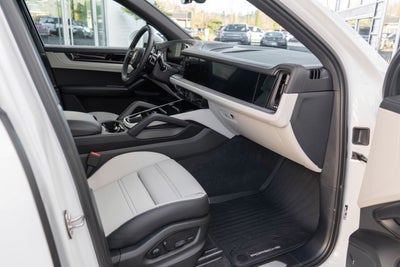 2024 Porsche Cayenne AWD