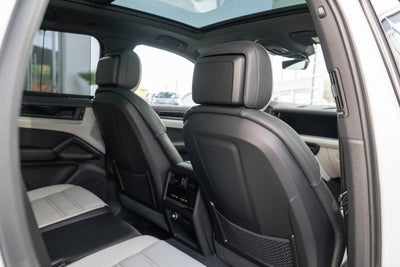 2024 Porsche Cayenne AWD