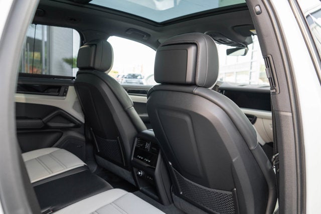 2024 Porsche Cayenne AWD