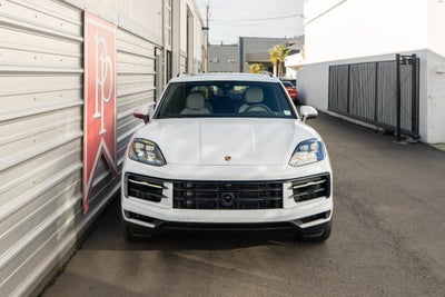 2024 Porsche Cayenne AWD