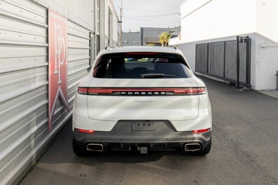 2024 Porsche Cayenne AWD
