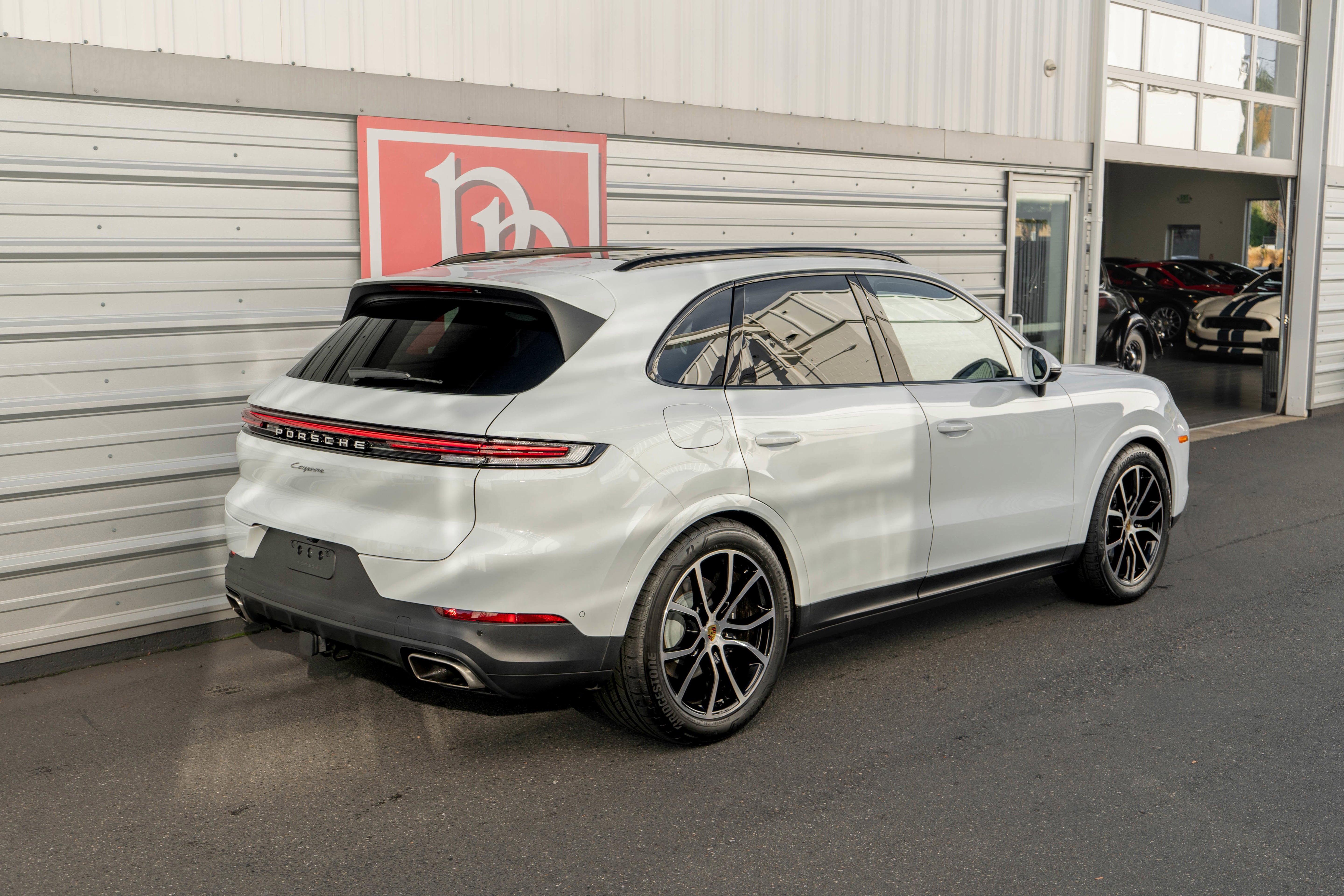 2024 Porsche Cayenne AWD