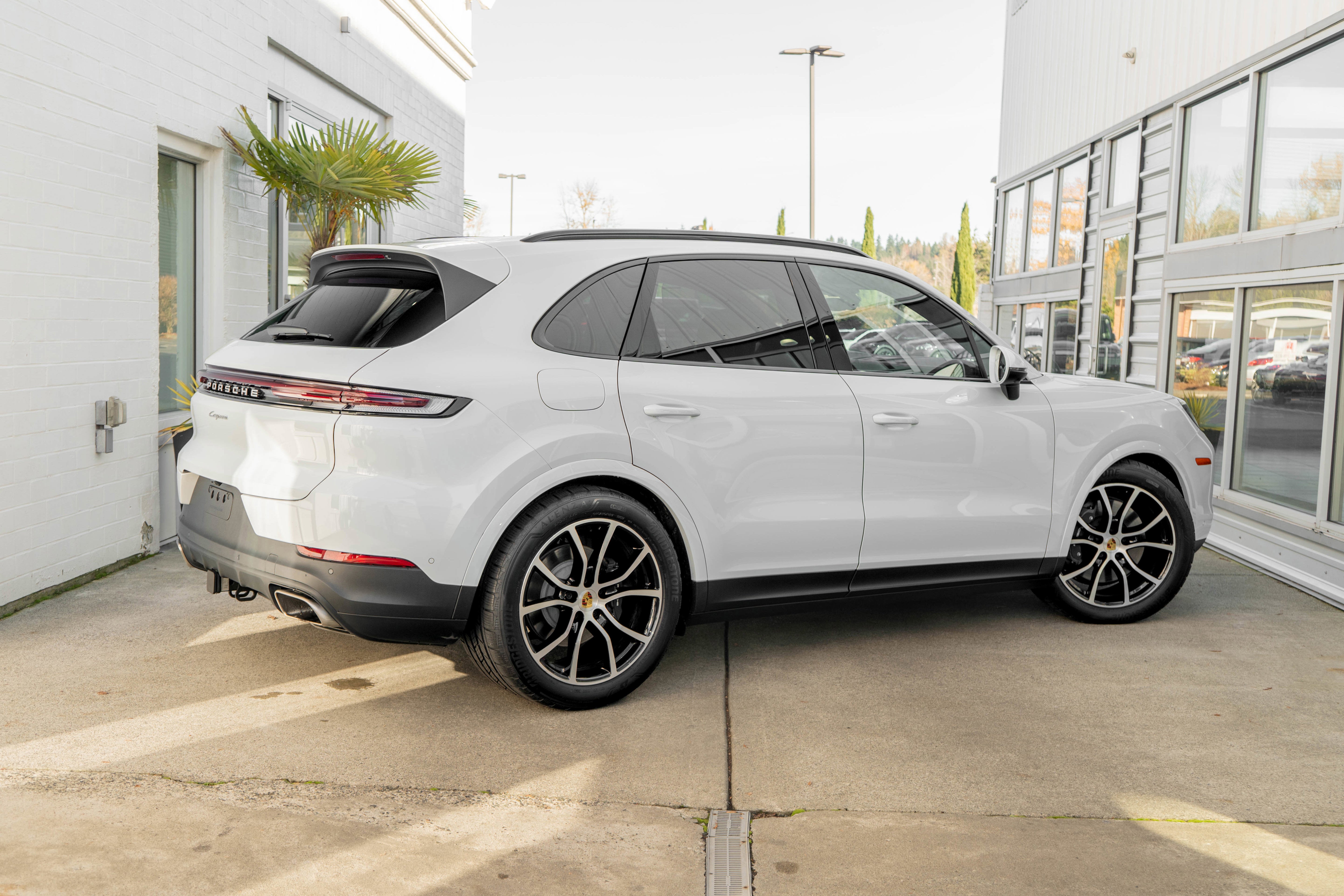 2024 Porsche Cayenne AWD