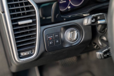 2022 Porsche Cayenne AWD