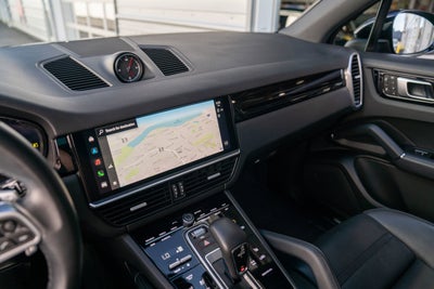2022 Porsche Cayenne AWD