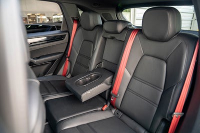 2022 Porsche Cayenne AWD