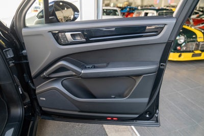 2022 Porsche Cayenne AWD