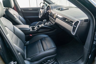 2022 Porsche Cayenne AWD