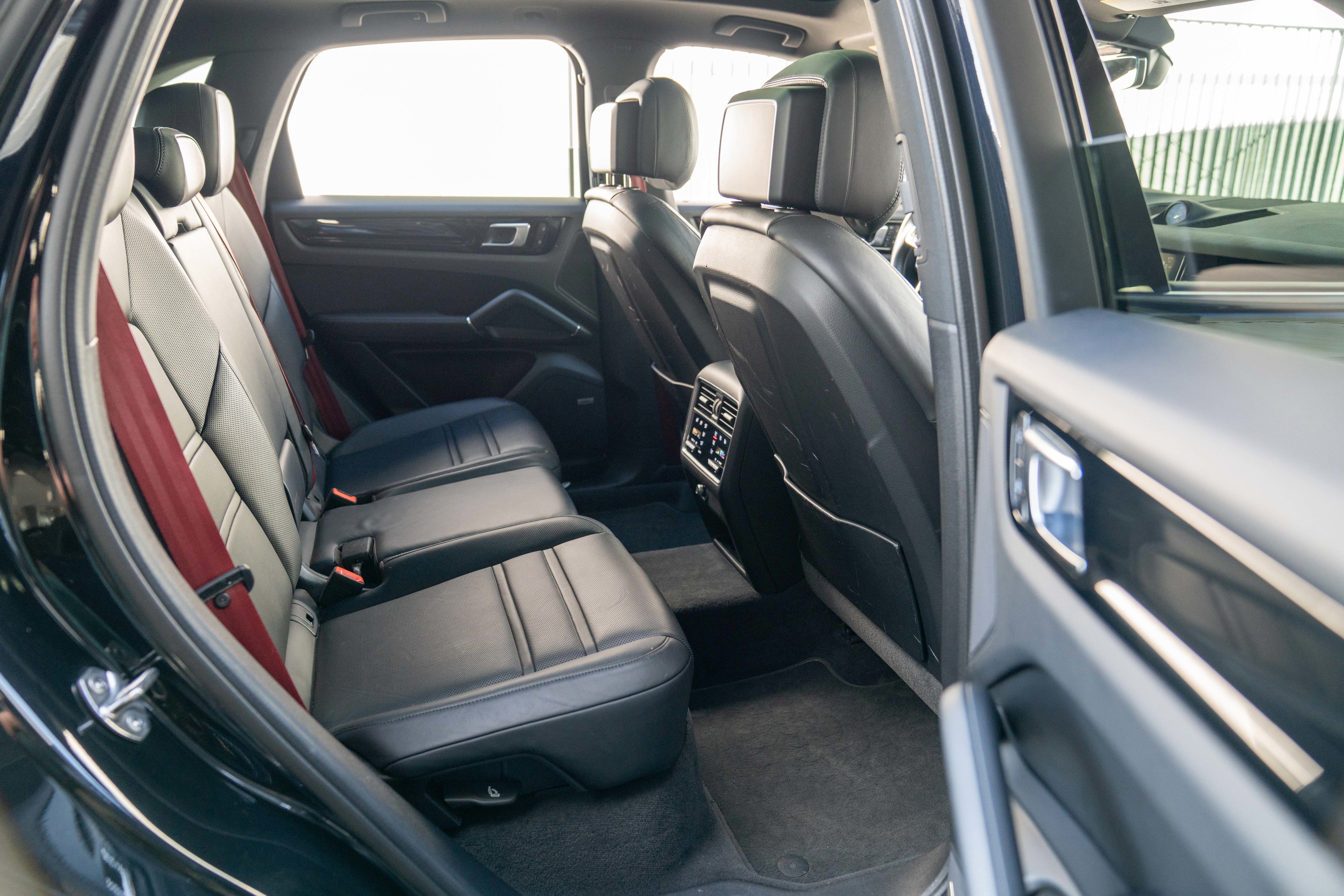 2022 Porsche Cayenne AWD