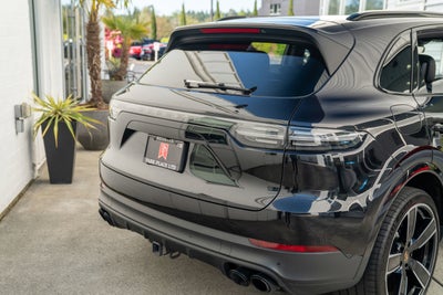 2022 Porsche Cayenne AWD
