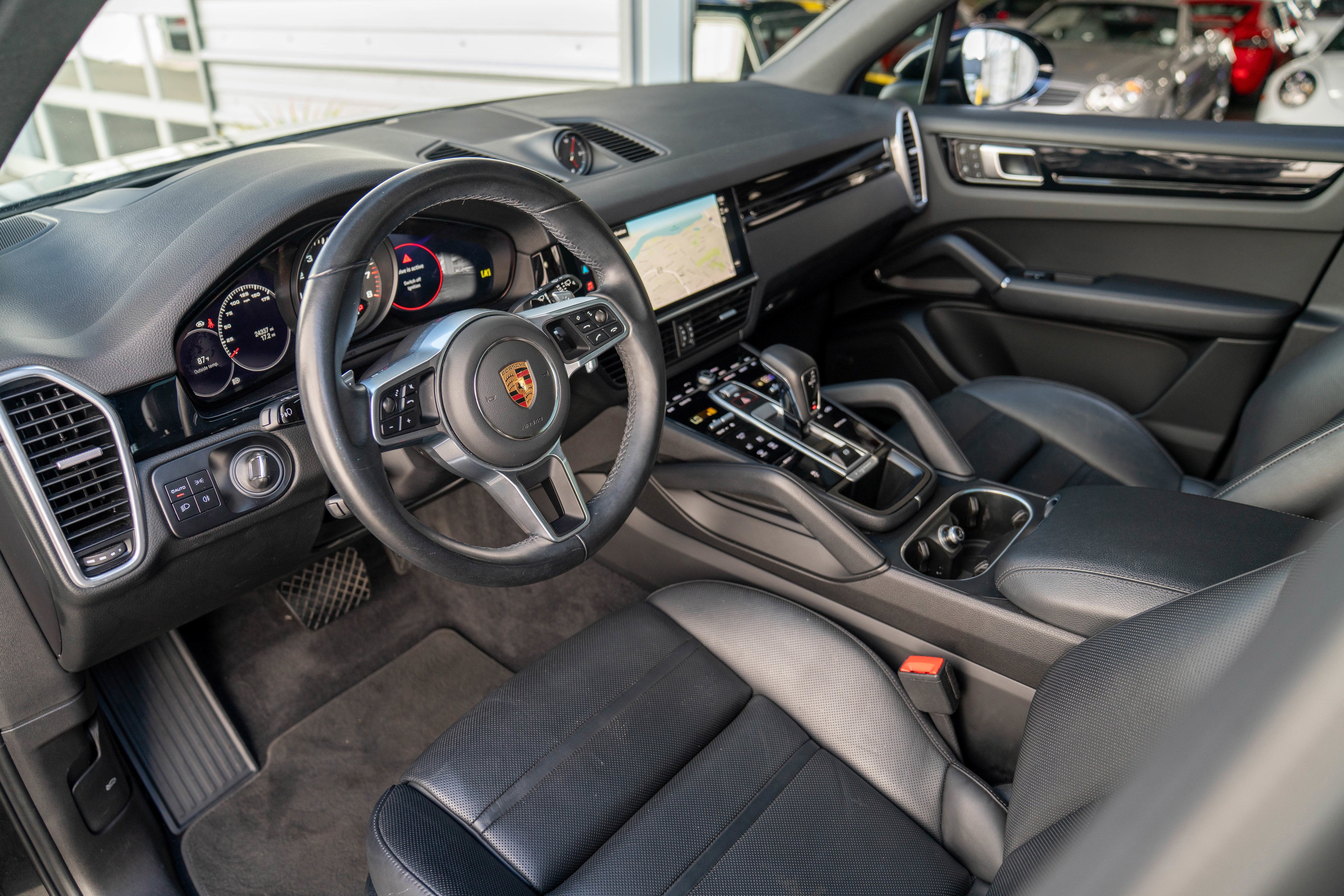 2022 Porsche Cayenne AWD