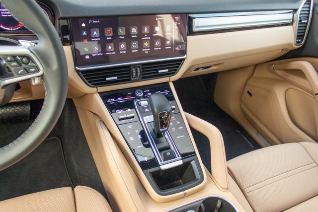 2022 Porsche Cayenne Platinum Edition