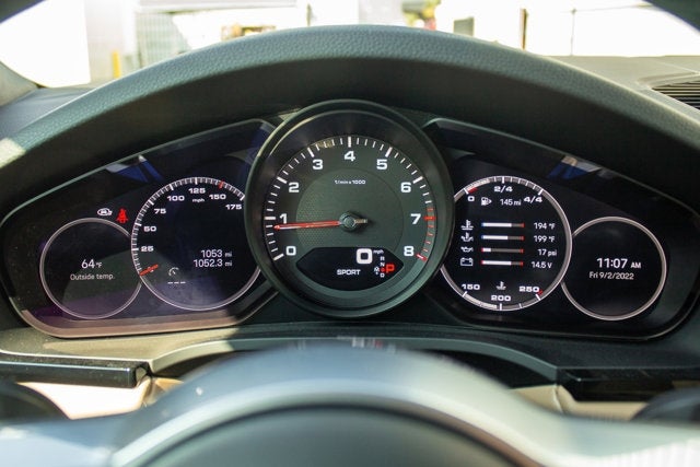 2022 Porsche Cayenne Platinum Edition