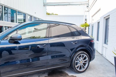 2022 Porsche Cayenne Platinum Edition