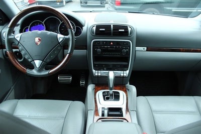 2004 Porsche Cayenne S