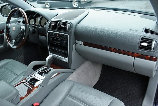 2004 Porsche Cayenne S