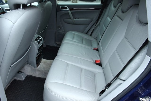 2004 Porsche Cayenne S