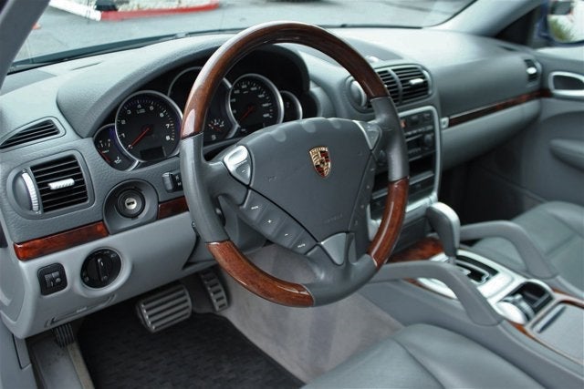 2004 Porsche Cayenne S
