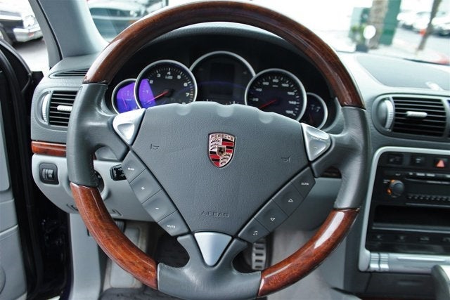 2004 Porsche Cayenne S