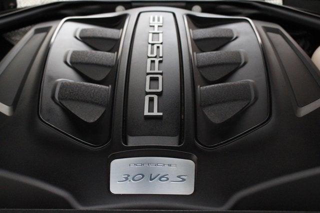 2015 Porsche Macan S