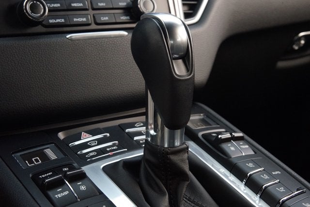 2017 Porsche Macan S