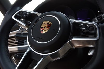 2017 Porsche Macan S