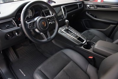 2017 Porsche Macan S