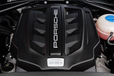 2015 Porsche Macan S