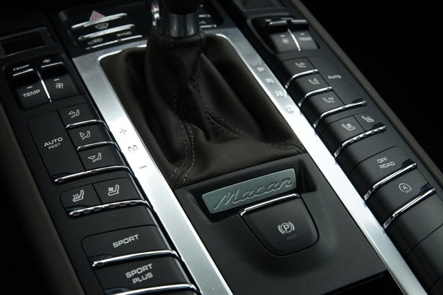 2015 Porsche Macan S