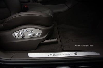 2015 Porsche Macan S