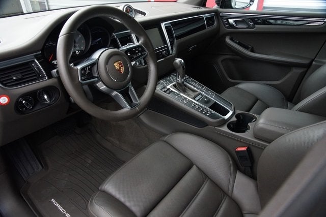 2015 Porsche Macan S