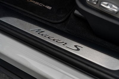 2016 Porsche Macan S