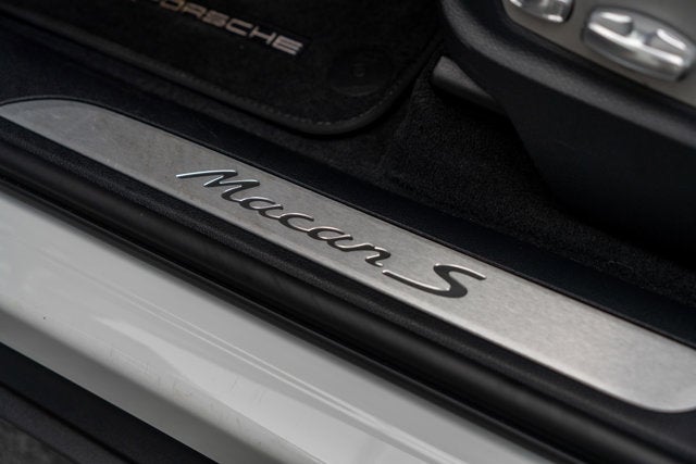 2016 Porsche Macan S