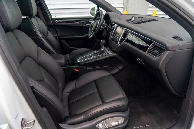 2016 Porsche Macan S