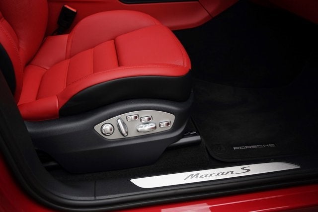 2016 Porsche Macan S