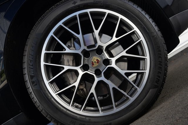 2015 Porsche Macan S