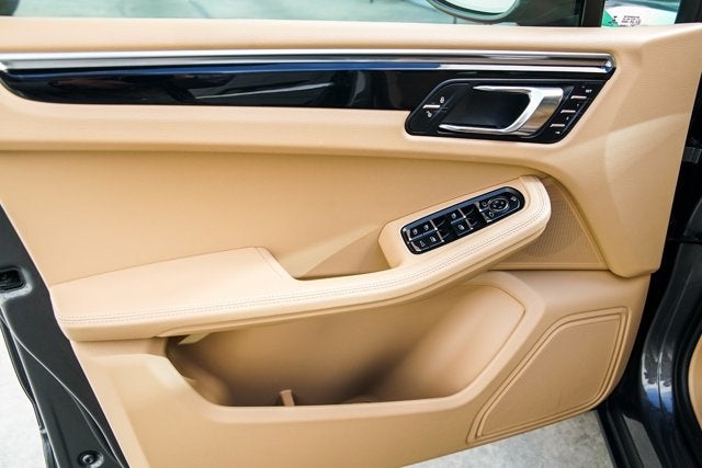 2015 Porsche Macan S