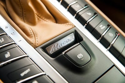 2015 Porsche Macan S