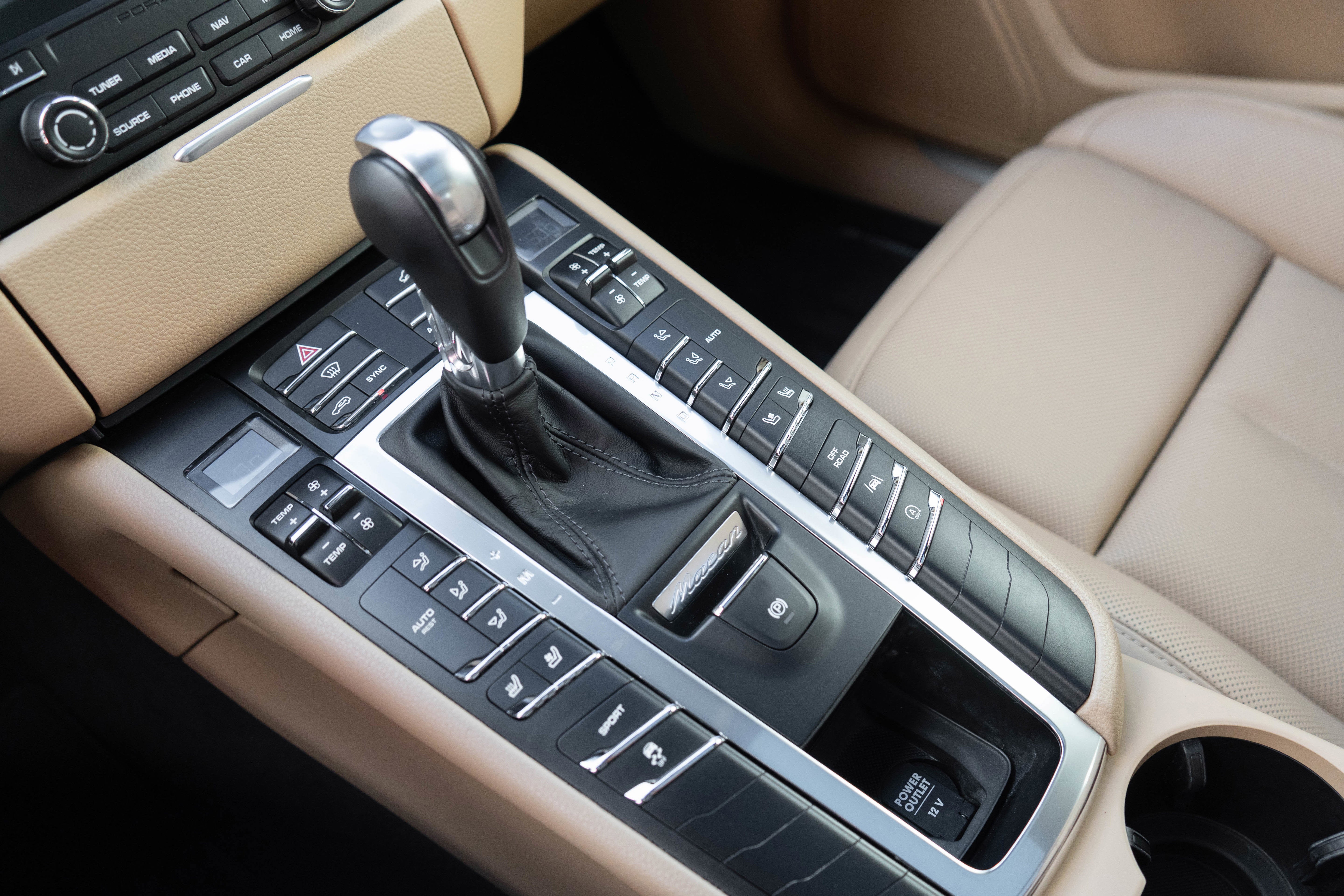 2017 Porsche Macan S