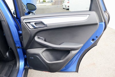 2017 Porsche Macan S