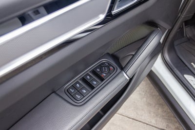 2022 Porsche Cayenne S Platinum Edition